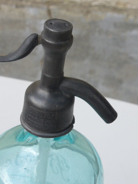 Turquoise blown and twisted glass siphon, Belle Epoque period, tin cap dated 1925, Boyer and Brush, Terre noire