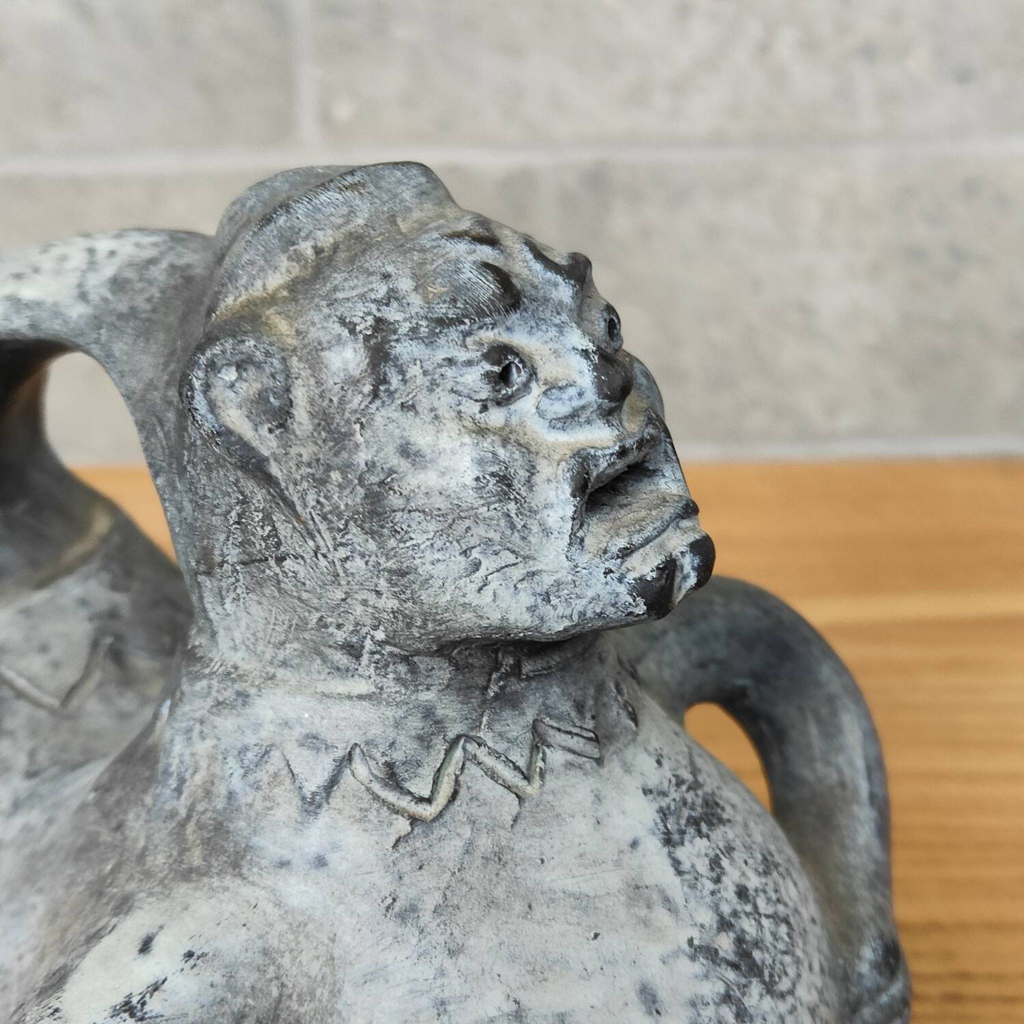 Vase ceramique zoomorphe Partenon Espagne