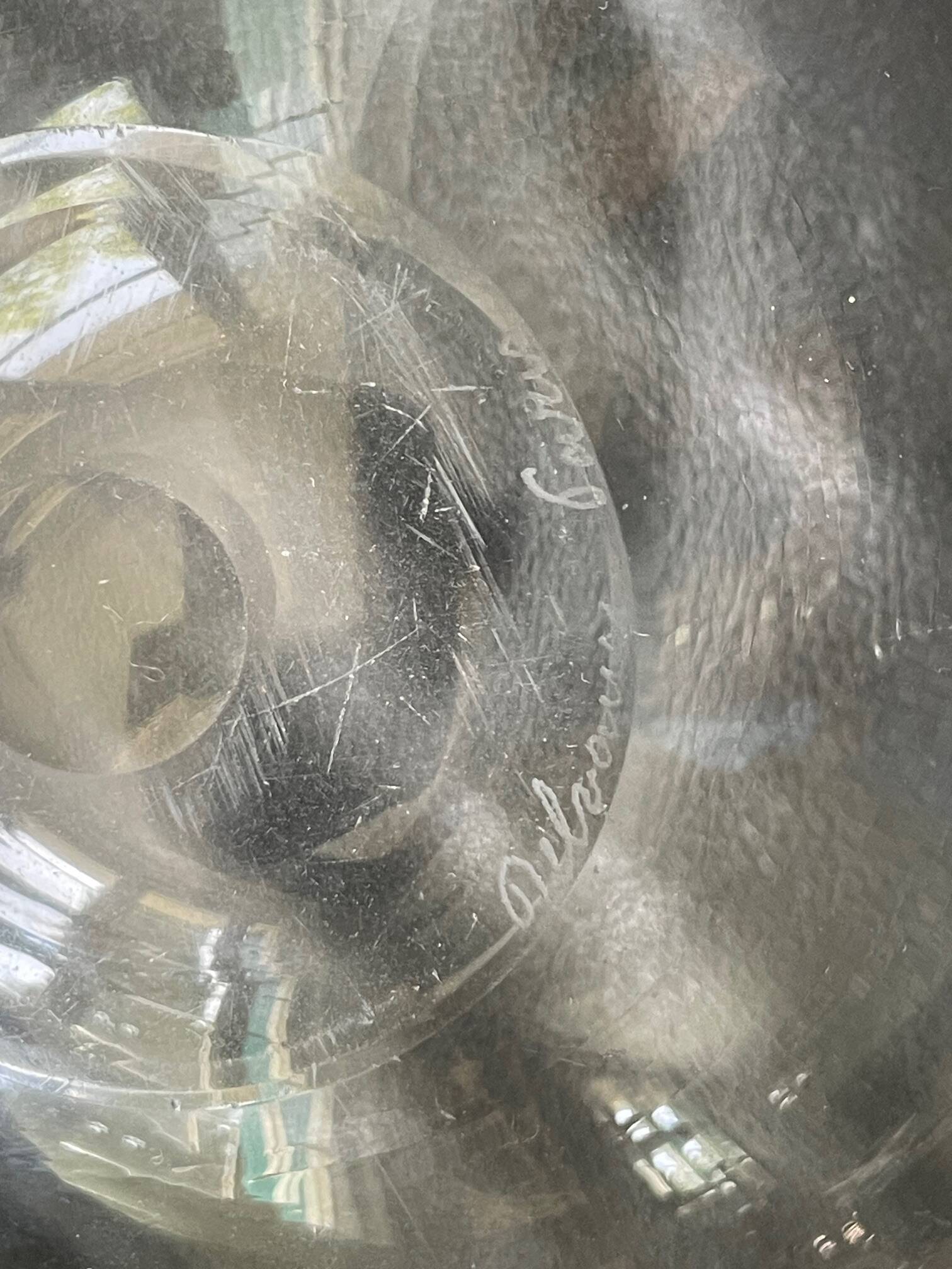 Antique bowl or salad bowl in engraved crystal, floral motif, signed "Delvaux P"