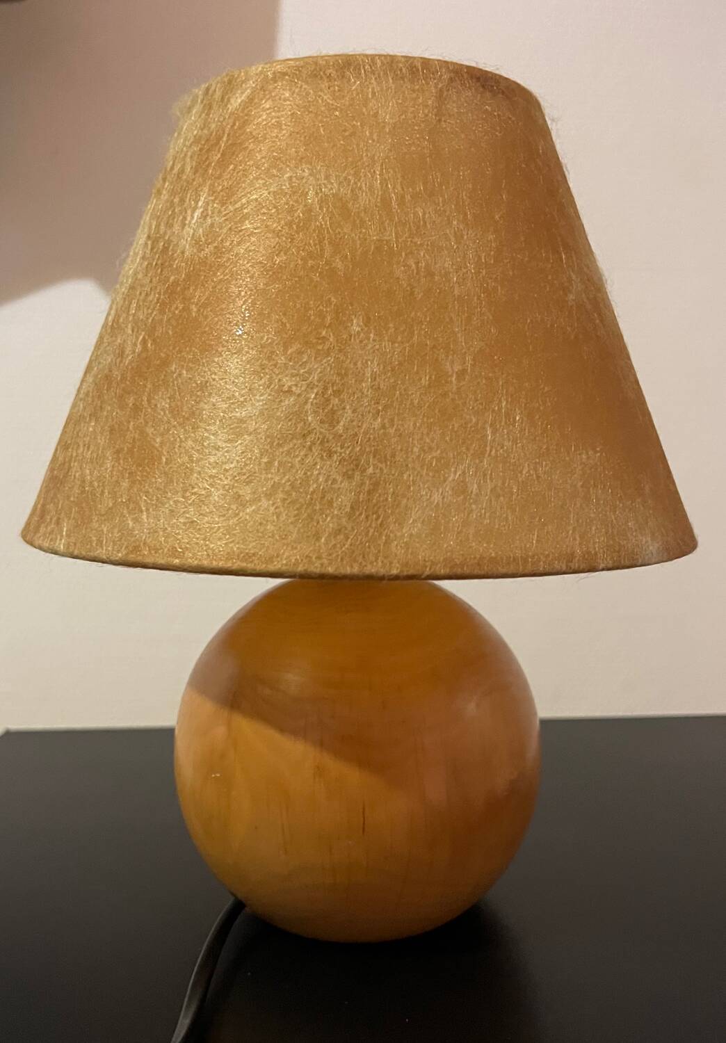 Lampe boule bois massif