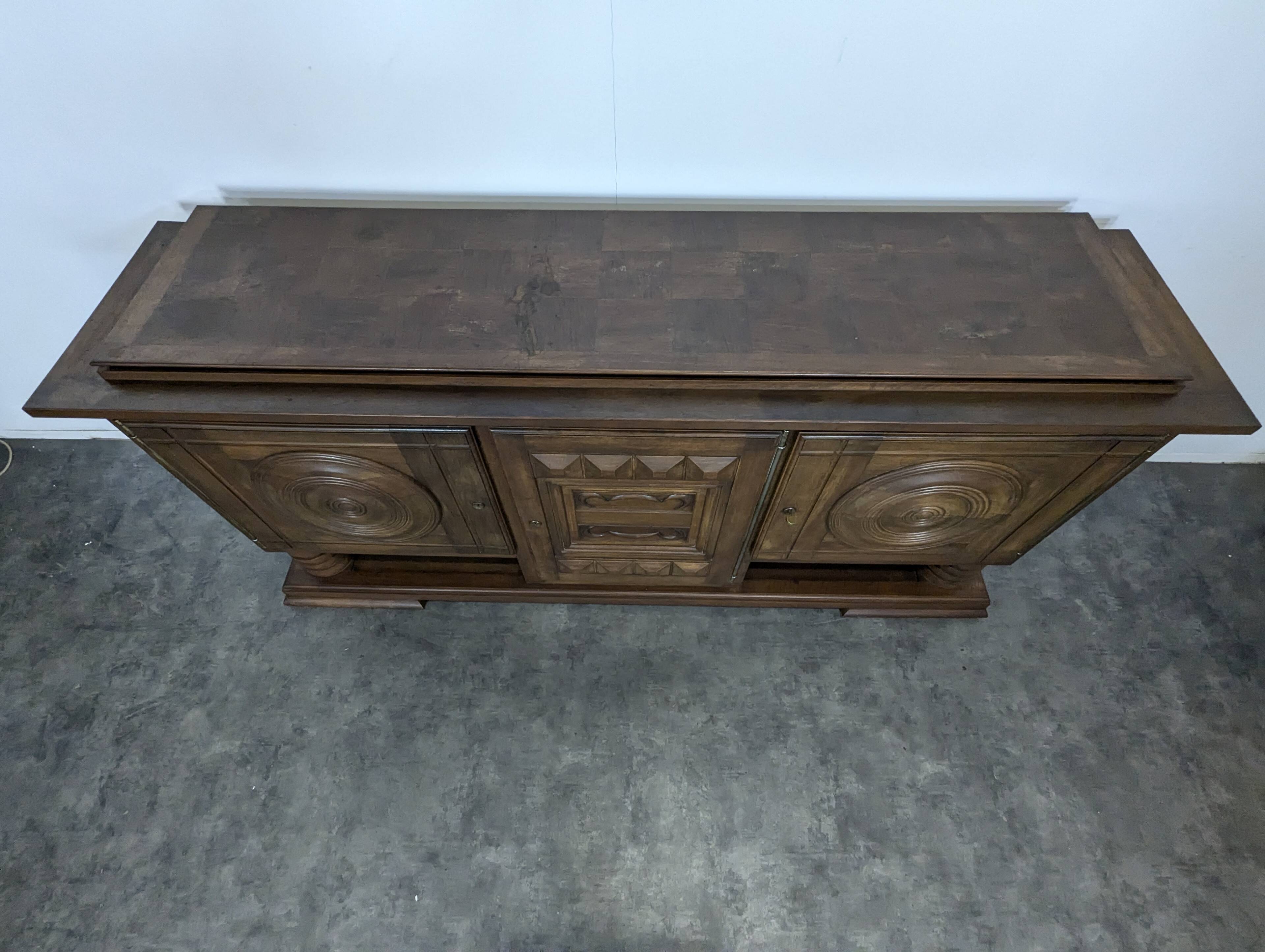 Enfilade by Etienne Kohlmann in walnut