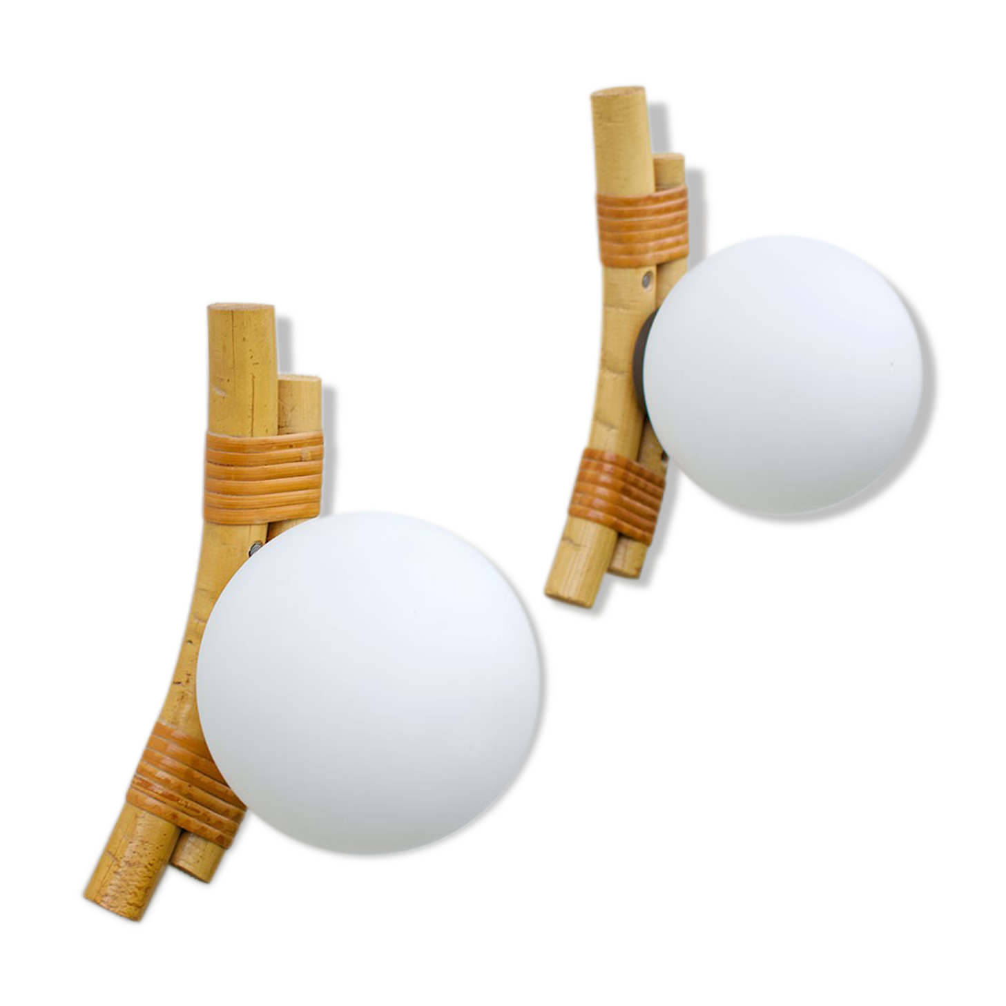 Rattan and opaline sonces