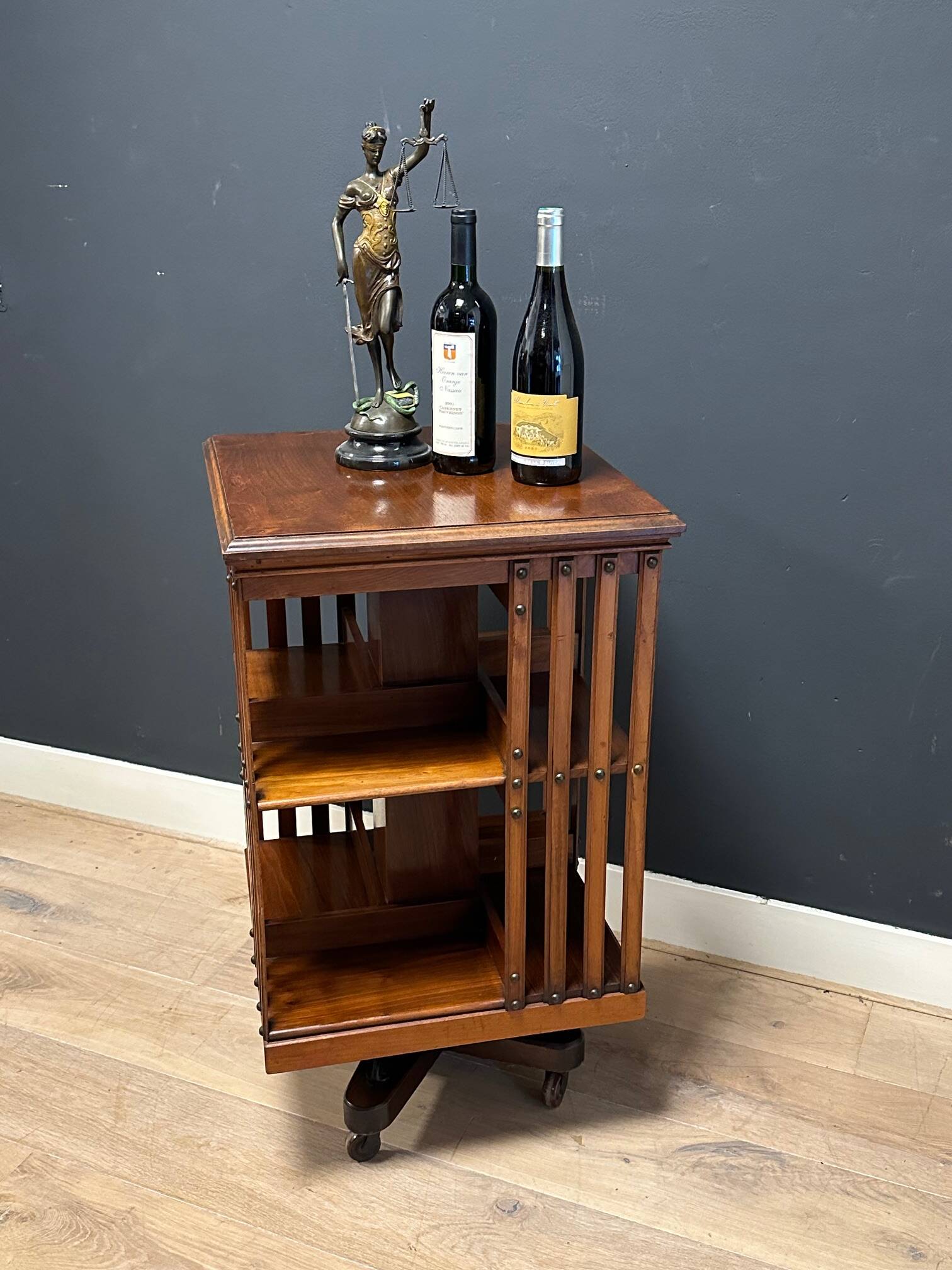 Revolving bookcase
