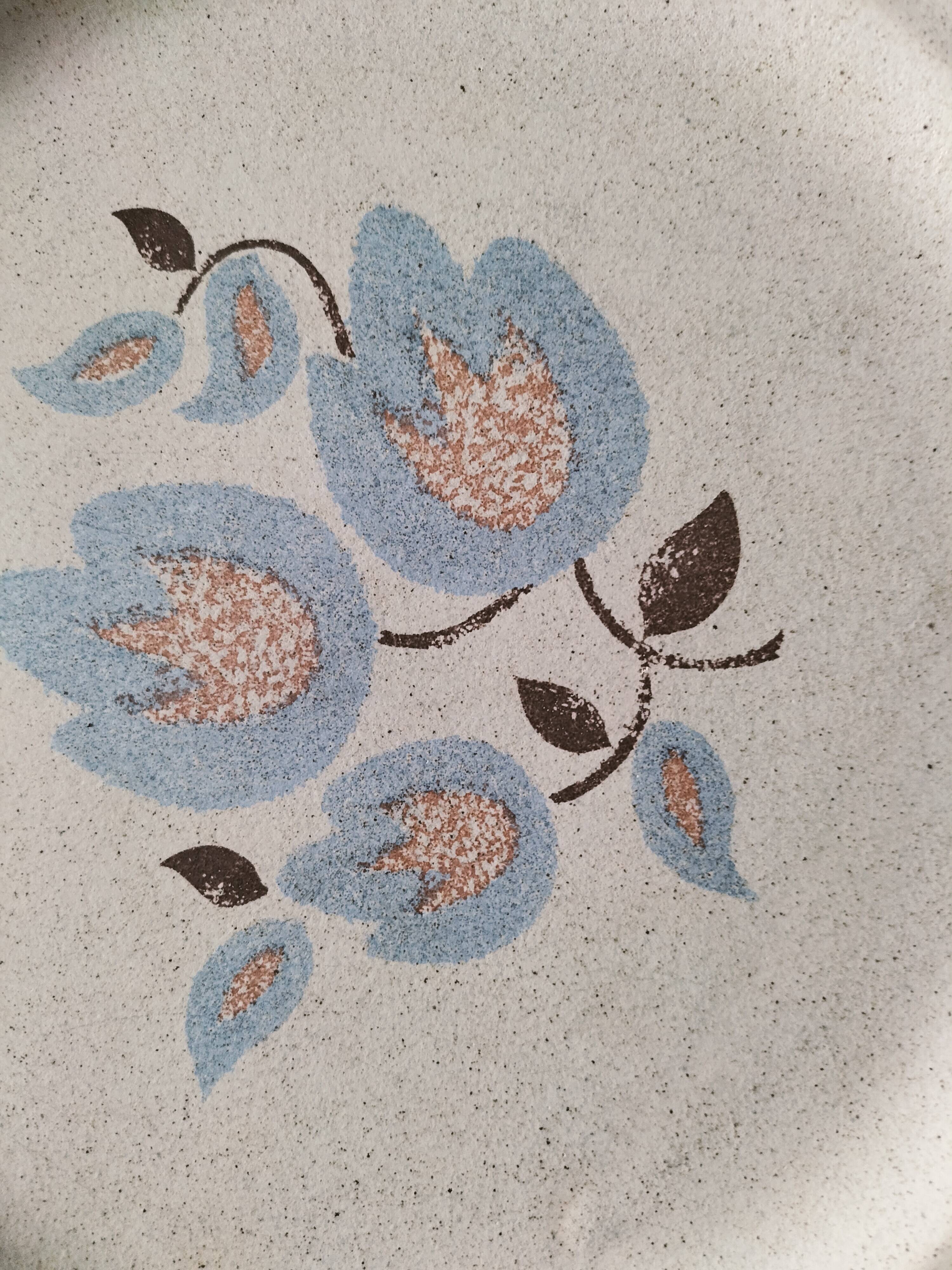 6 Saint-Amand stoneware dinner plates, Sologne pattern