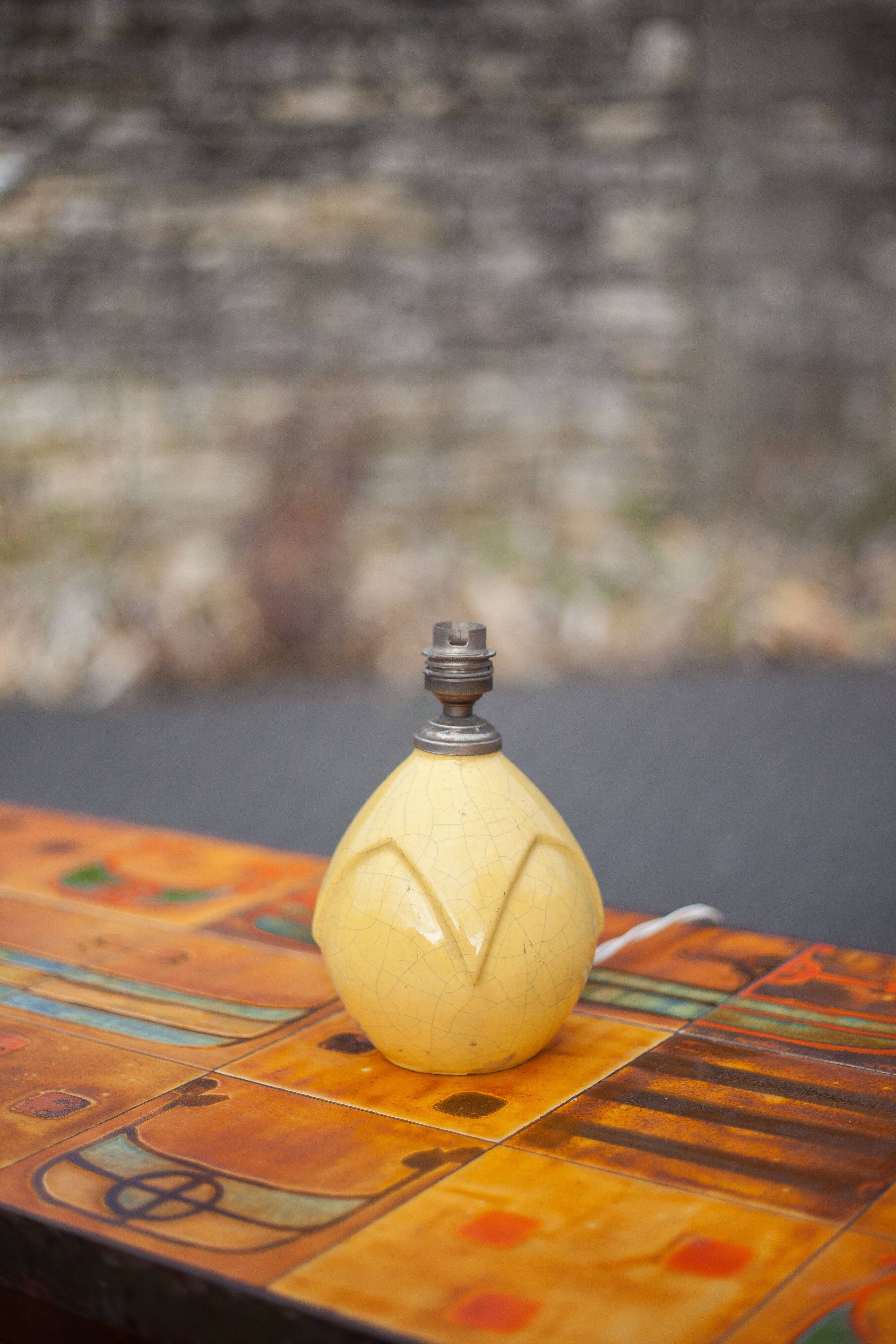 Vintage lamp, cracked ceramic lamp, yellow lamp, table lamp, bedside lamp, art deco, friend