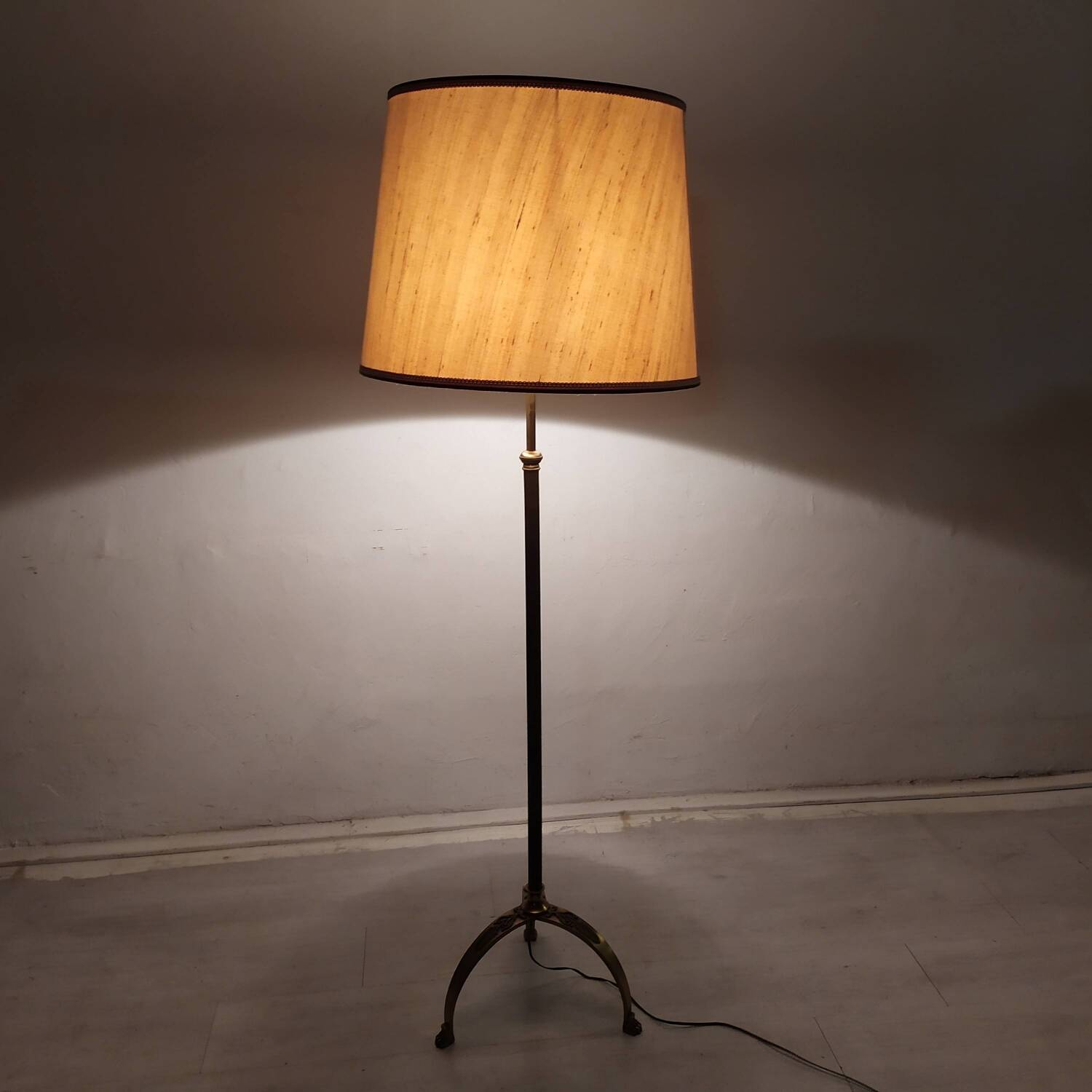 Empire bronze floor lamp