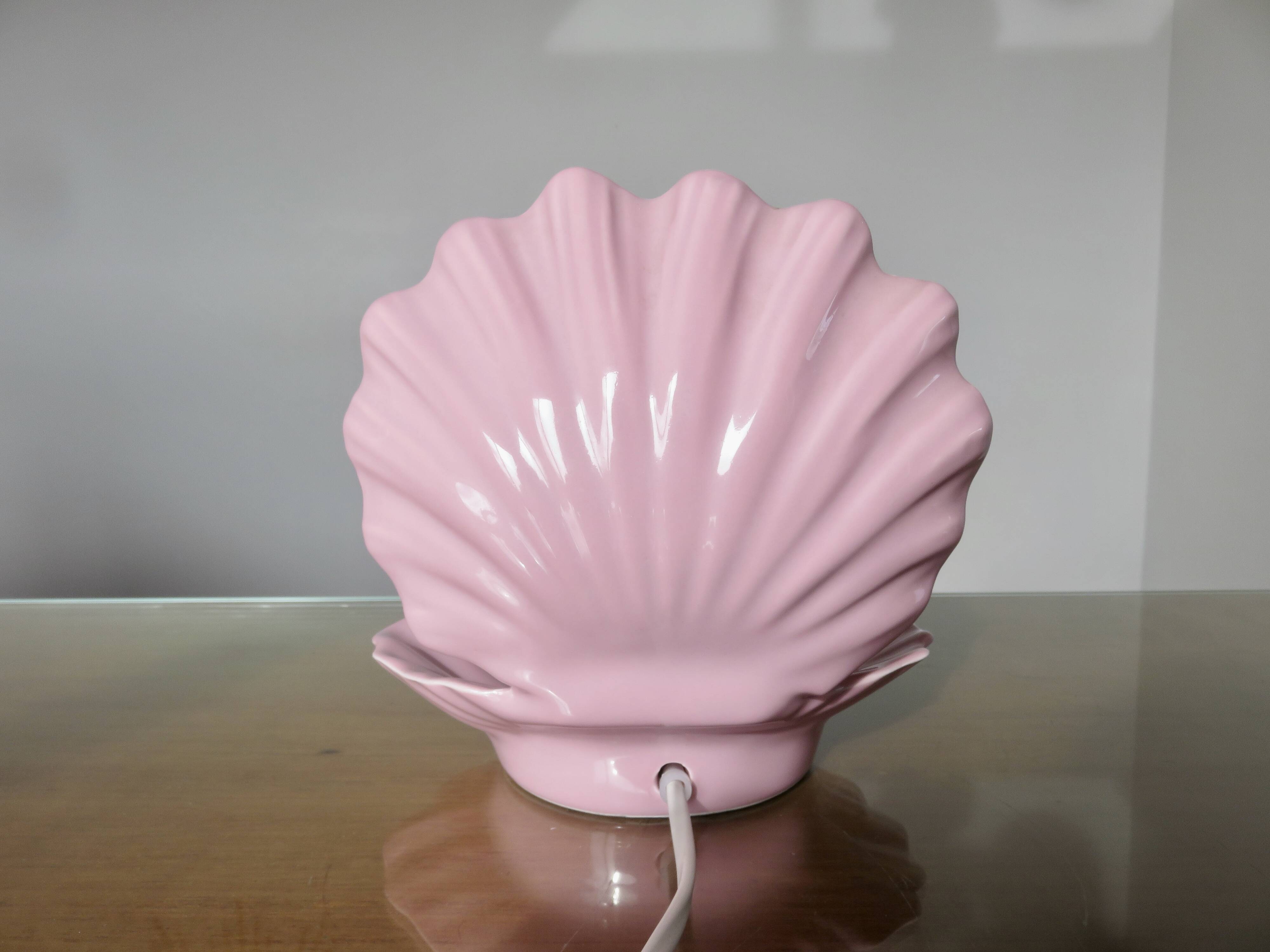 Pink ceramic shell lamp 1970