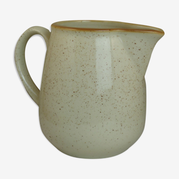 Pichet en grès beige moucheté