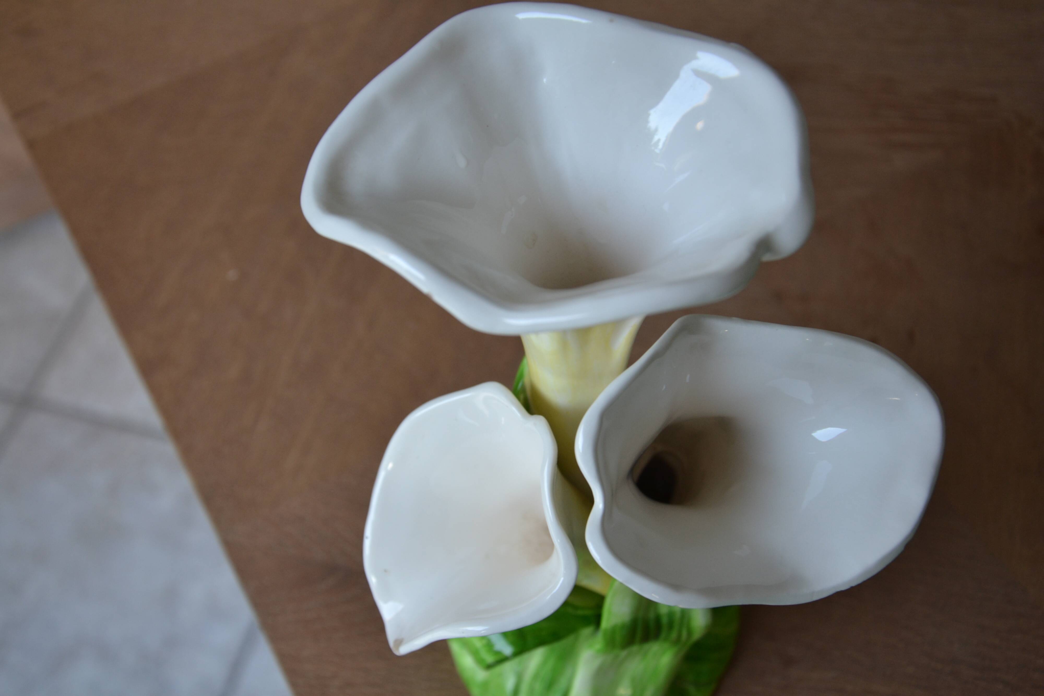 Lily slip vase