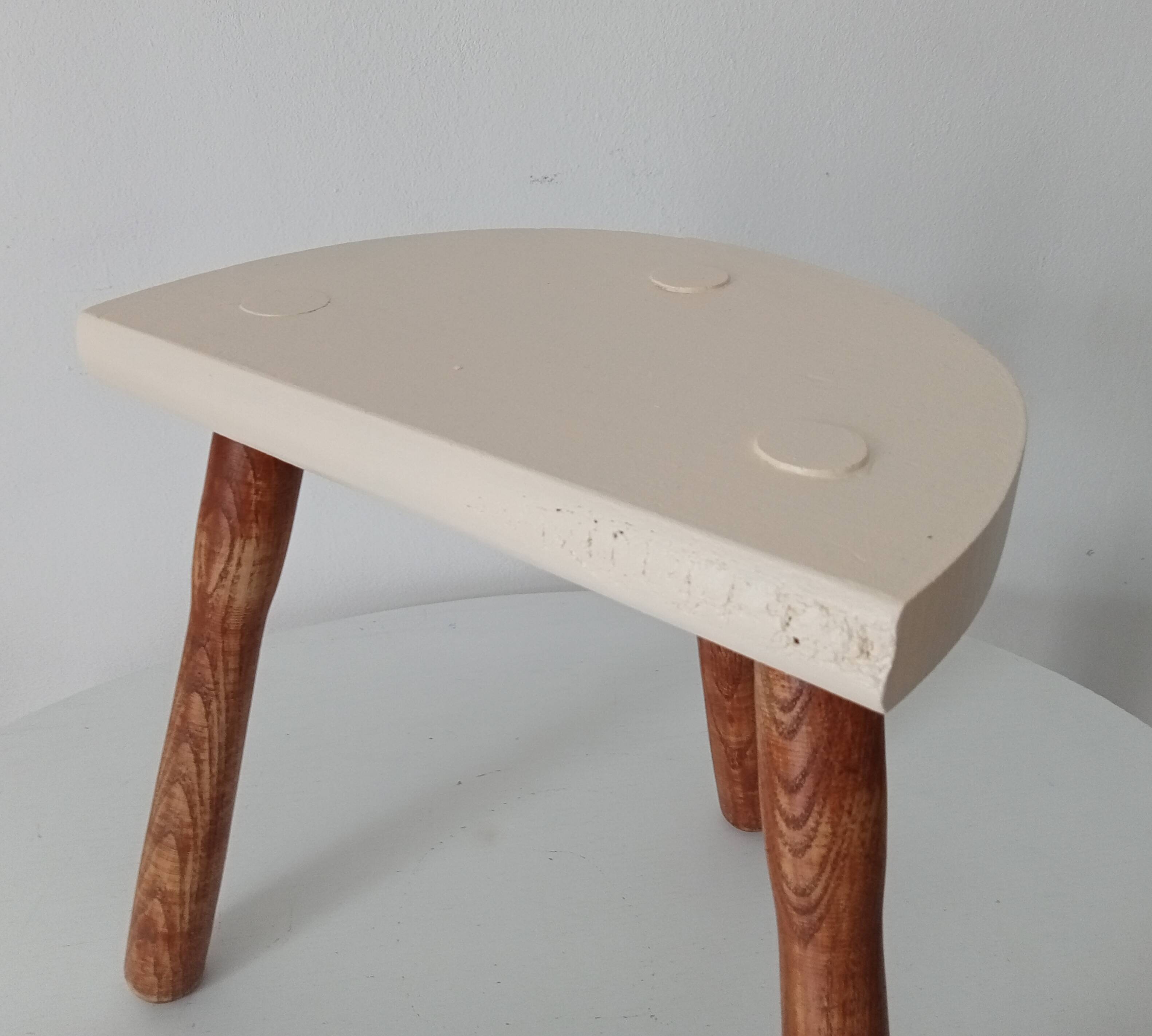 Vintage tripod stool from the 60s/70s