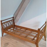 Lit, banquette vintage en bois massif