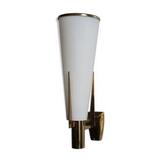 Italian Stilnovo brass and glass wall lamp, 1950s