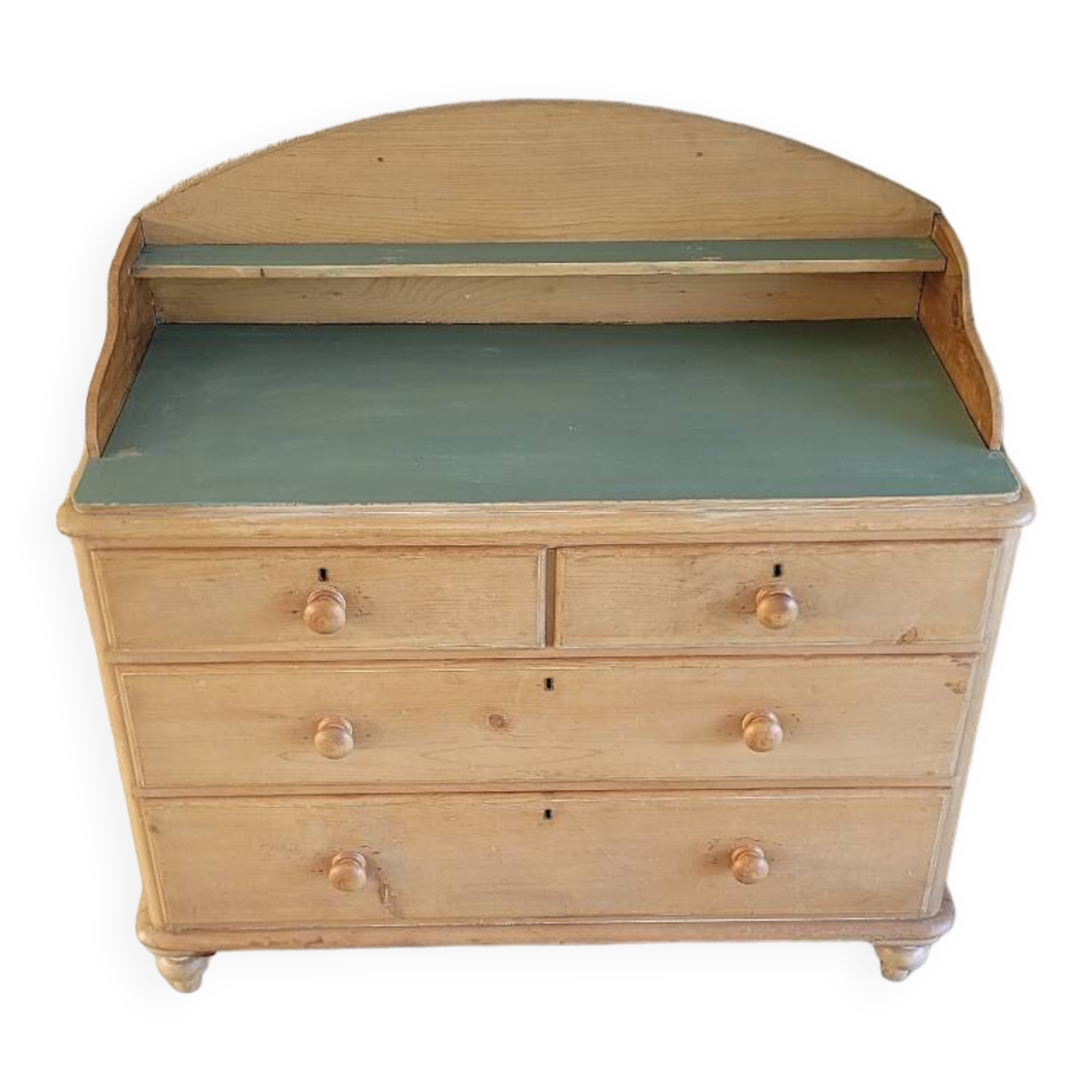Old Pichpin chest of drawers