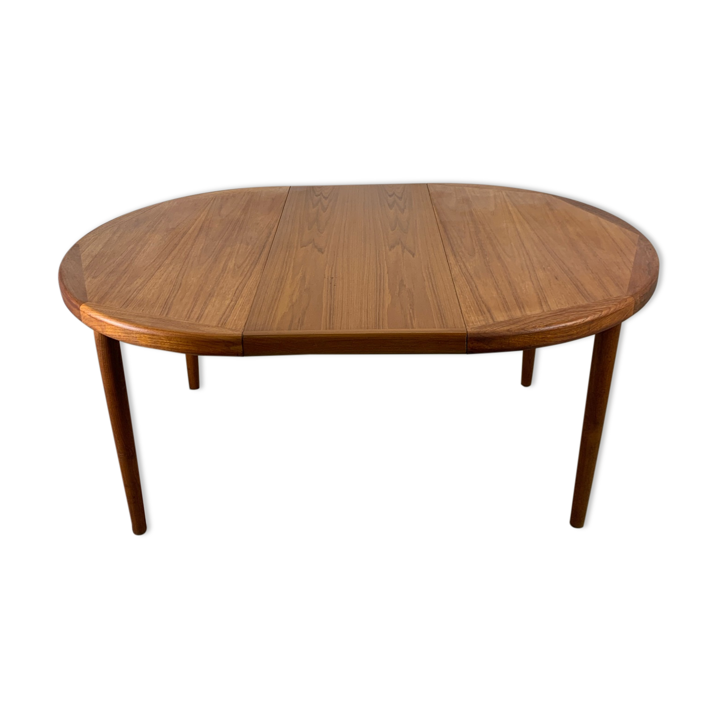 Round extending dining table in teak by Velje 1960s Denmark