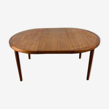 Table à manger ronde en teck par Velje Danemark des années 1960