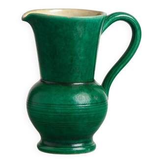 Carafe en ceramique vernissée verte
