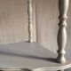 guéridon à 3 tablettes en bois peint beige