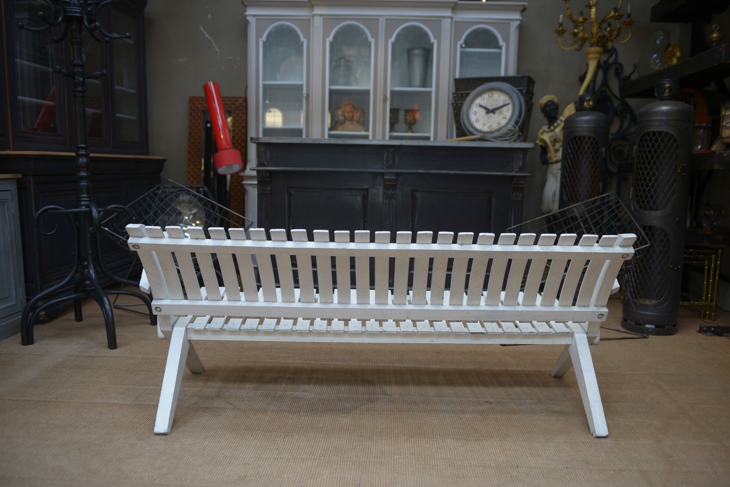 Folding garden bench in white lacquered beech of vintage origin 1950