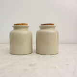 2 Pots en grès avec bouchon en liège  crouté