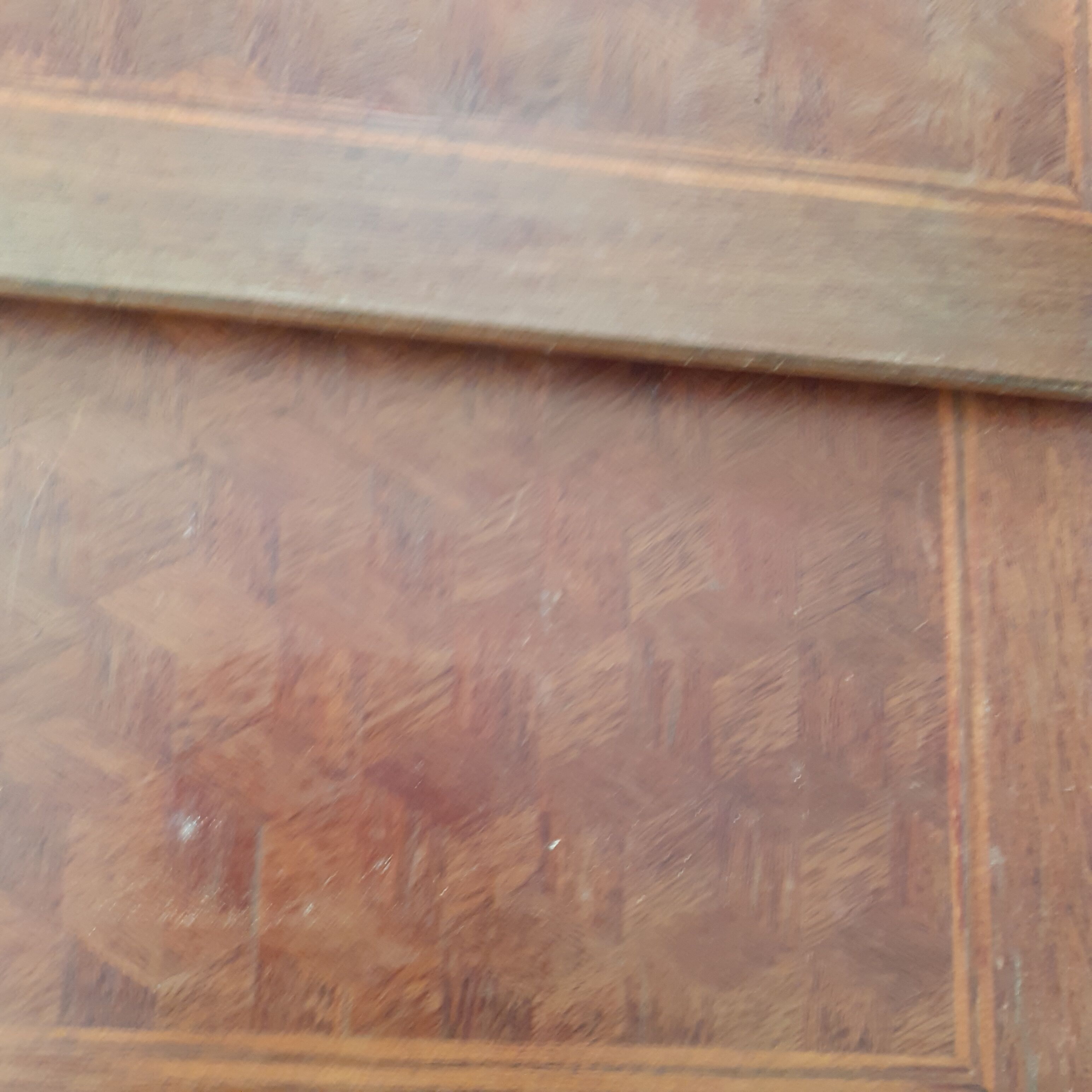 4 Branded trundle tables. Years 30.