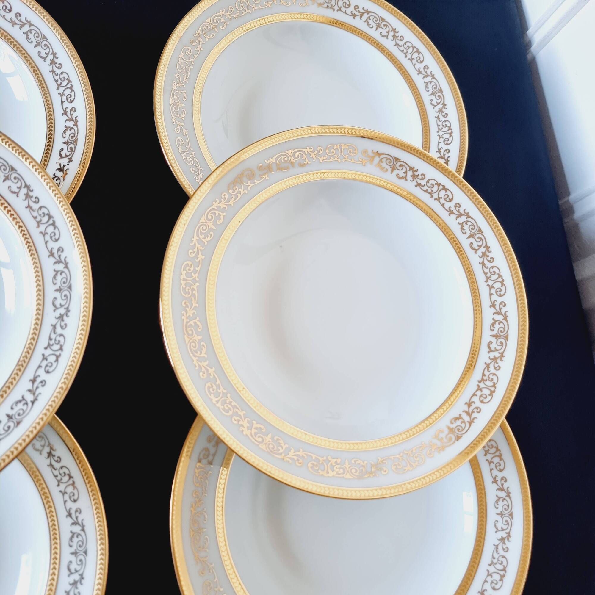Set of 6 Limoges porcelain soup plates, decorated with gold 24