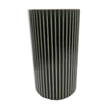 Second-hand vase