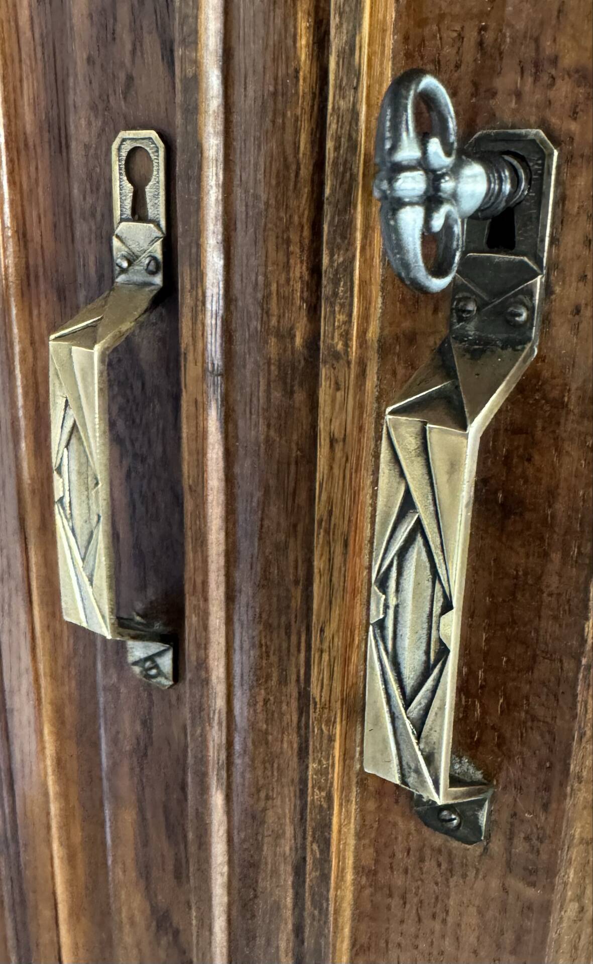 Armoires parisienne art deco