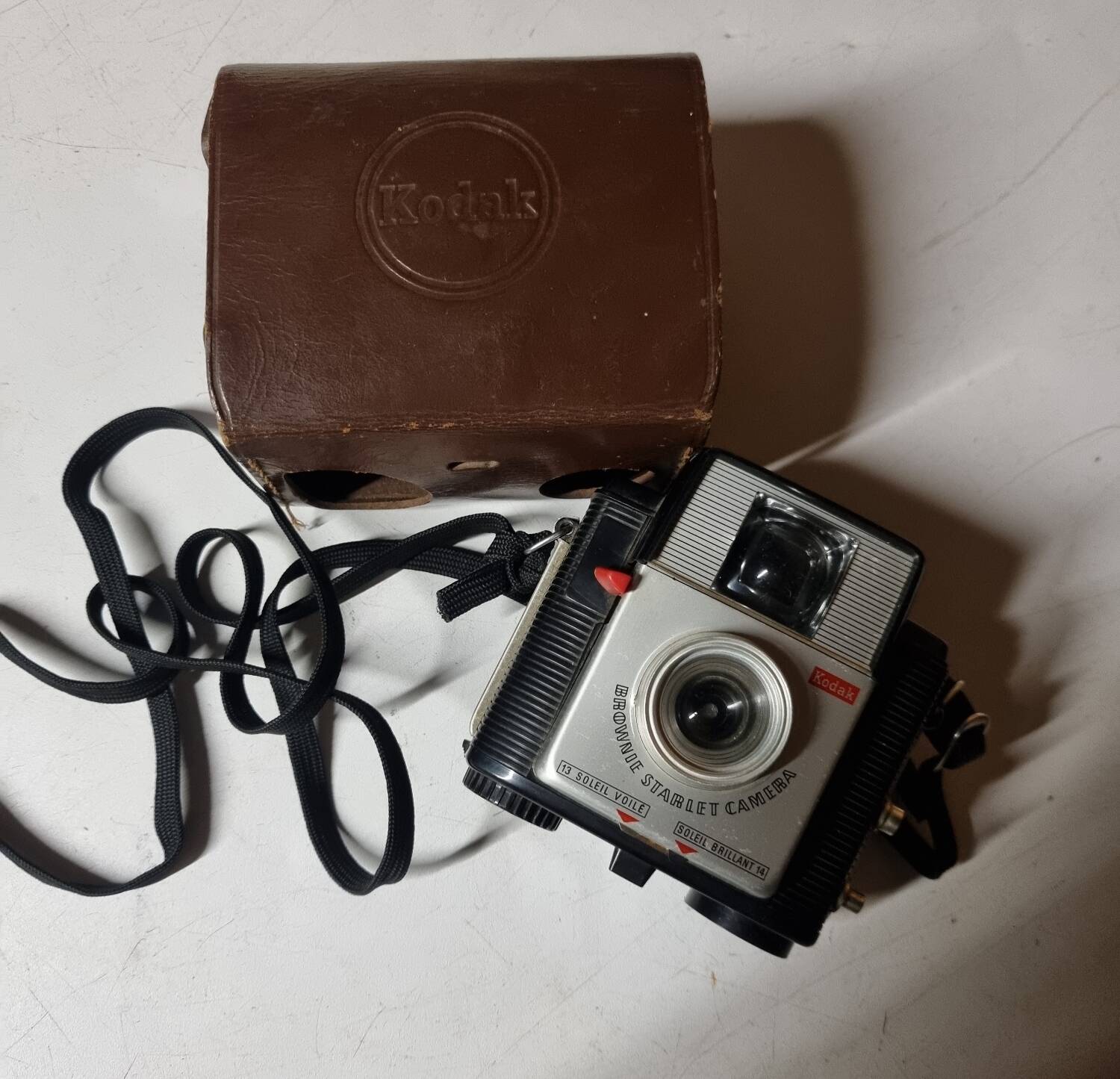 Old Kodak Brownie Starlet Camera Leather Case Vintage Collection