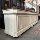 Huge store counter at the beginning of the 20th century