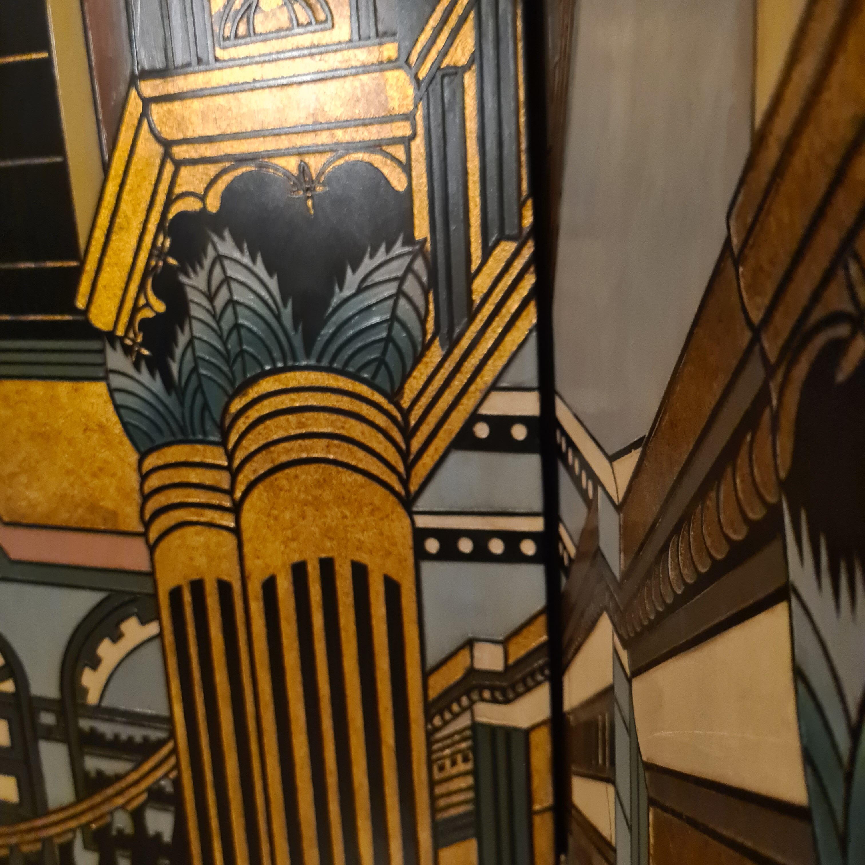 Wooden screen lasked and engraved circa 1980