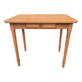 Petite table