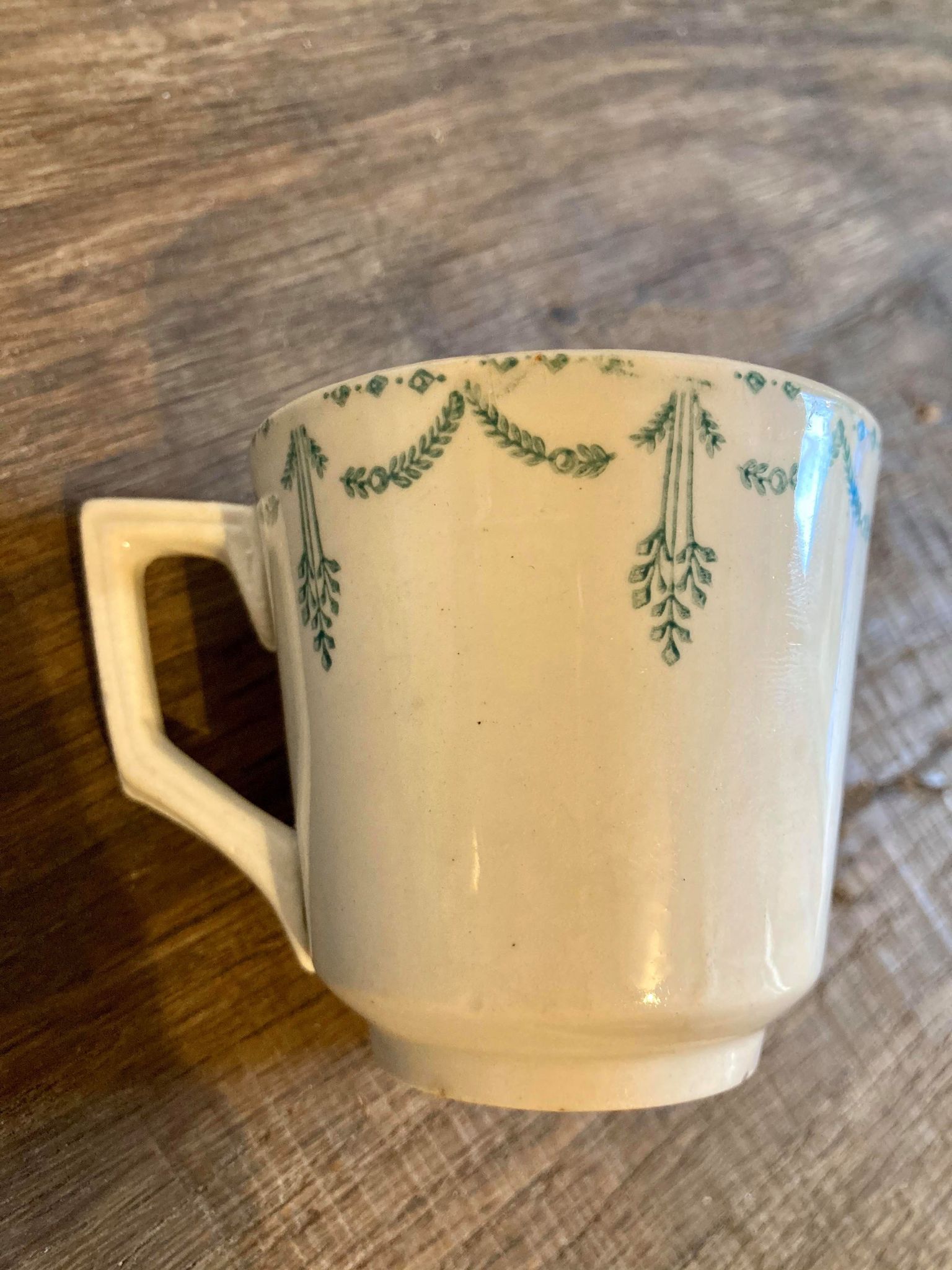 Gien opaque porcelain cup