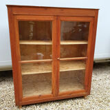 Old showcase