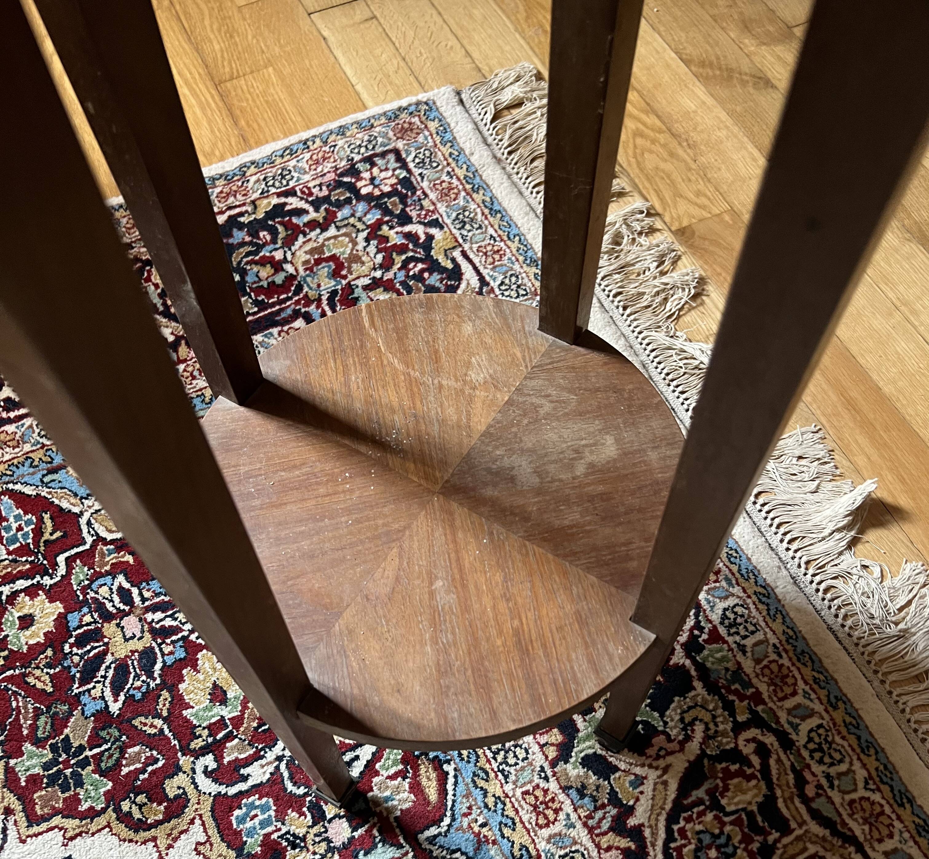 Round side table in wood, marble and brass gallery – Louis XV style