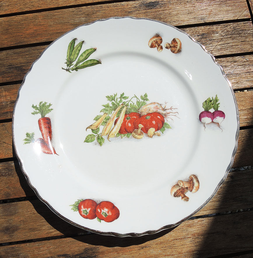 Old ceramic tableware service orchies moulin des loups – vegetable garden pattern – 25 pcs