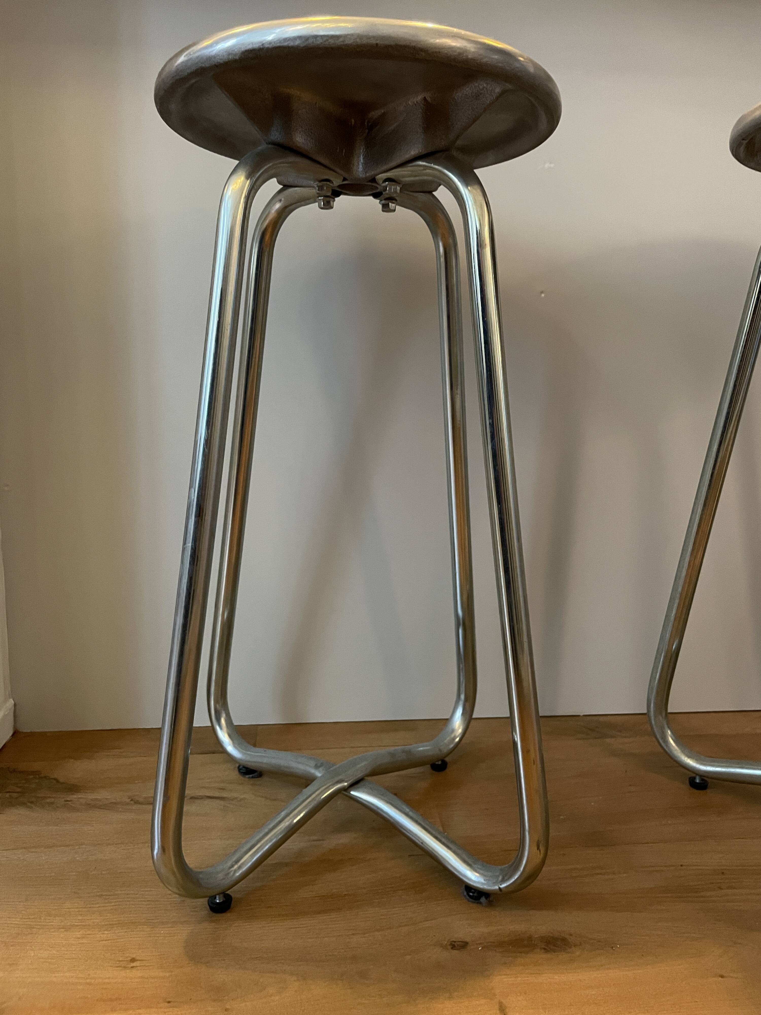 Lot de 2 tabourets hauts marque Habitat