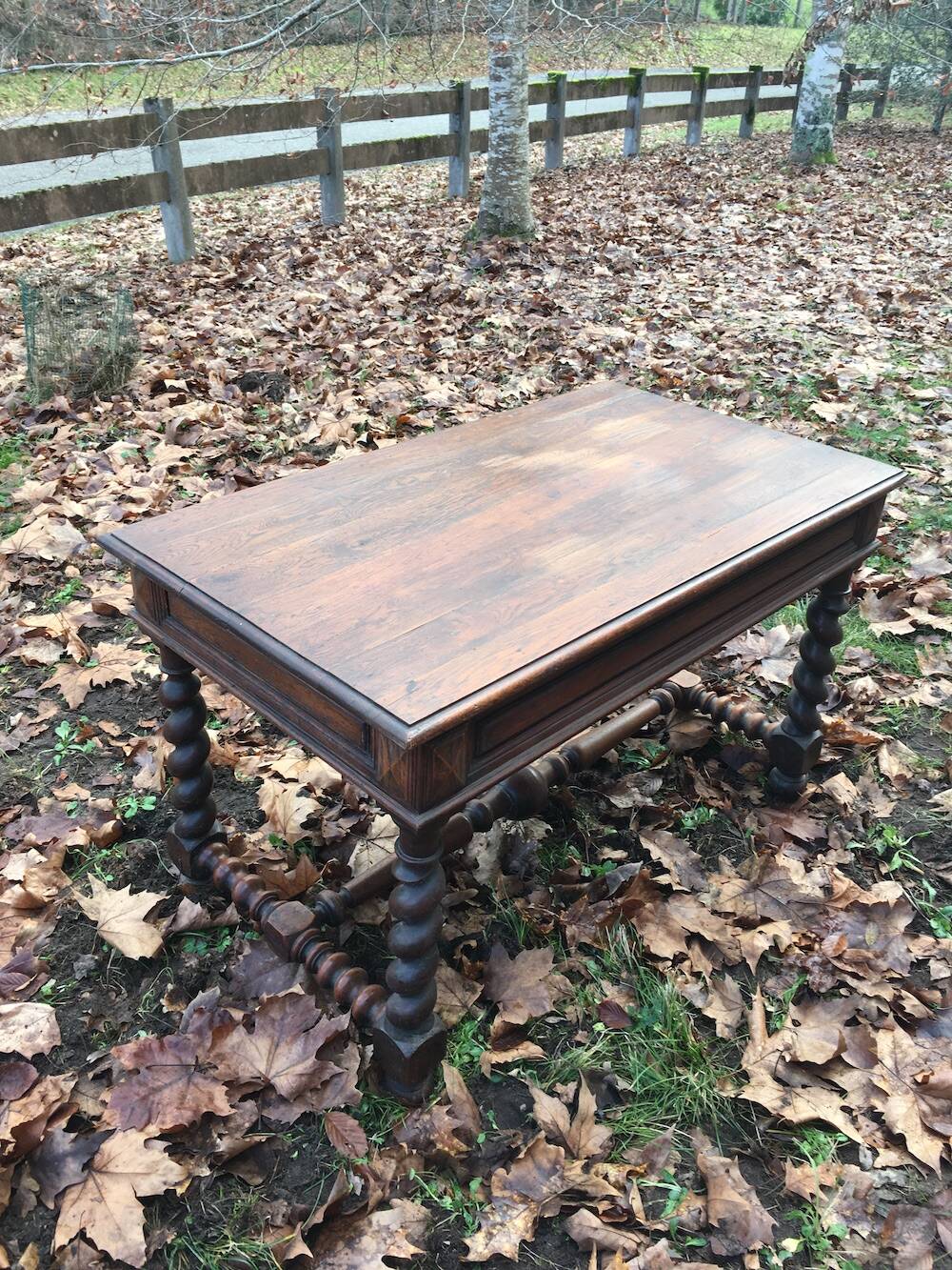 Louis XIII twisted farm table / Turned wooden desk