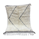 White embossed wool rug 123x165cm