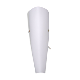 Late 20th Century Modern White Glass Opaline Single Sconce by Fabas Luce, Italy