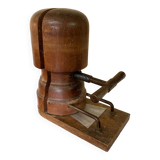 Shape / Adjustable Wooden Hat Mold