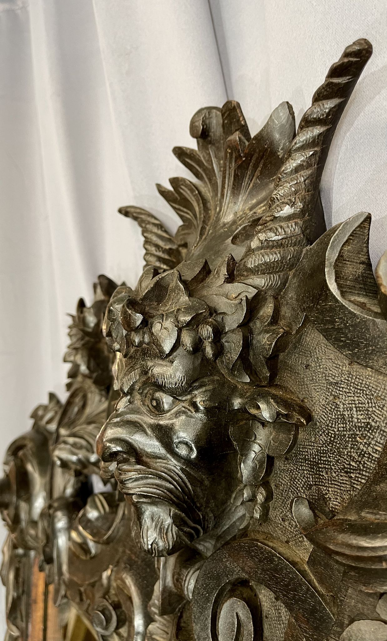 Mirror 191x122 cm period XIXth in natural wood, decoration of chimeras, satyrs