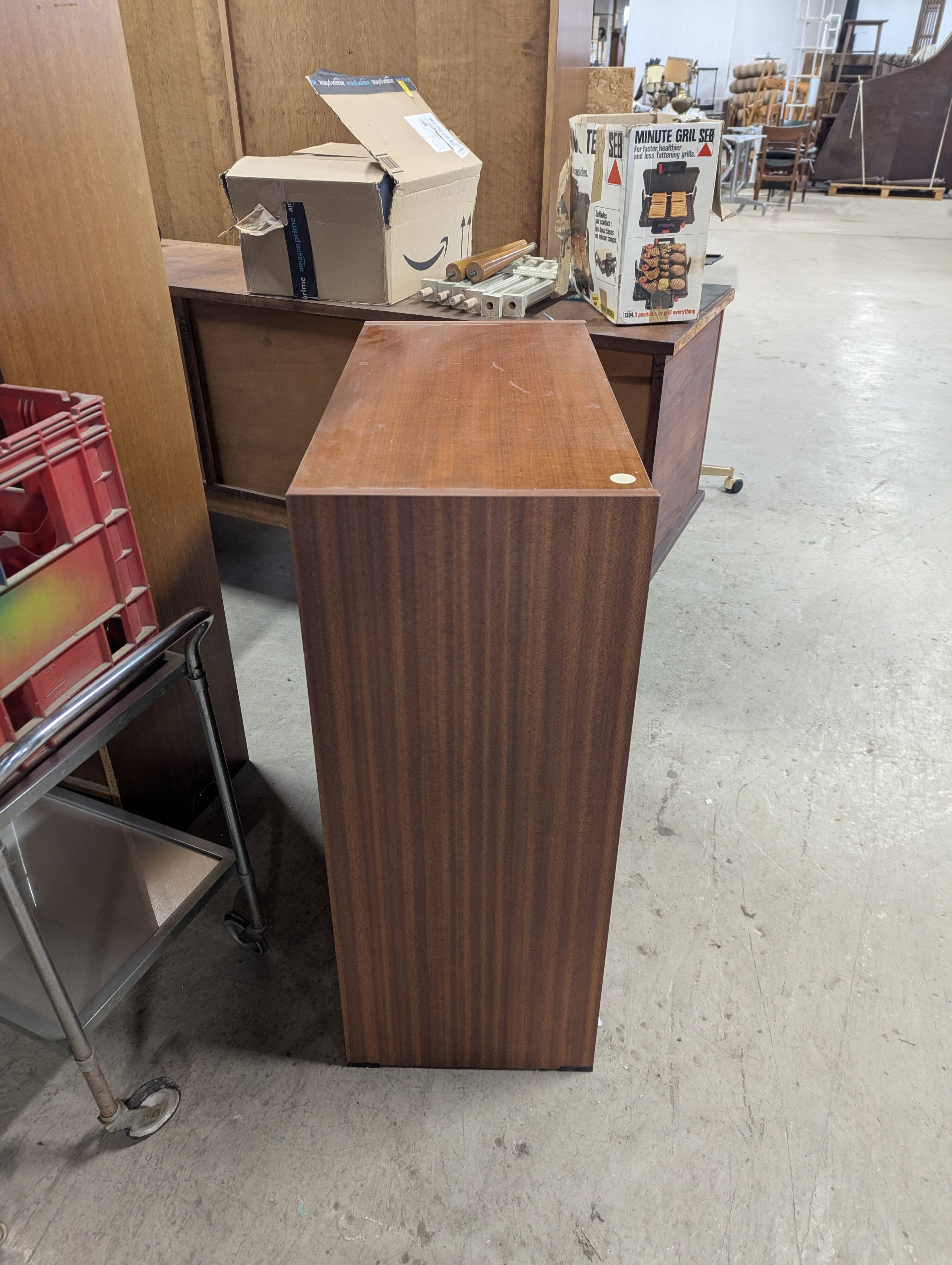 Meuble de rangement vintage en teck