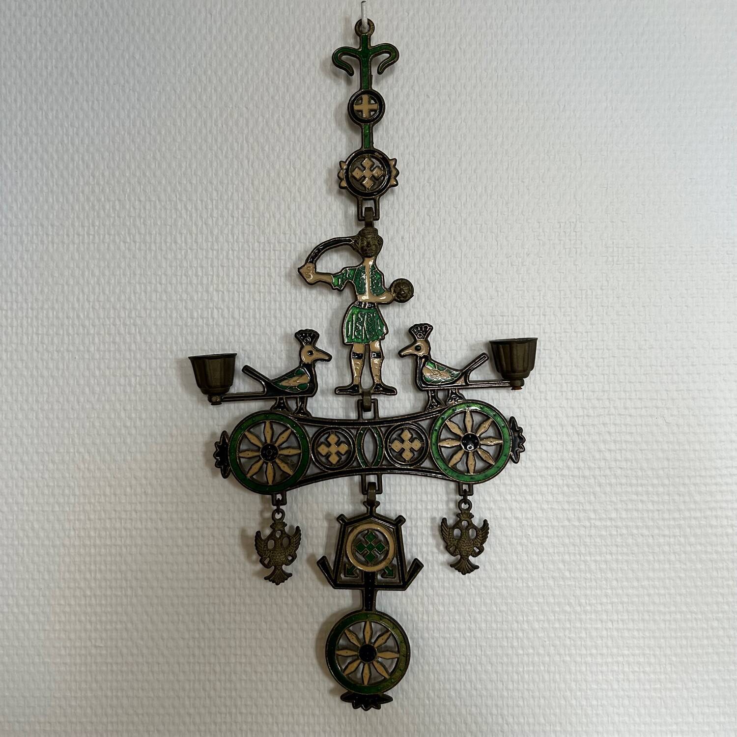 Mobile bird candle holder