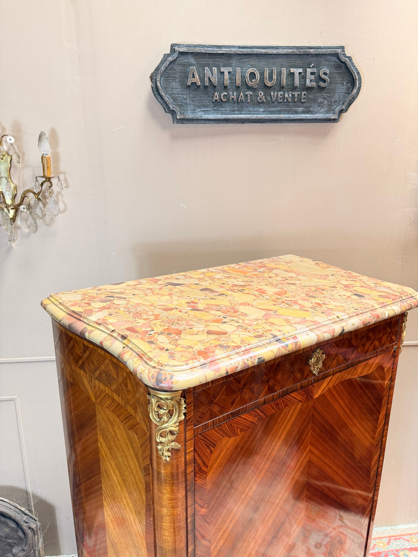 LOWER CABINET IN LOUIS XV STYLE MARQUETRY