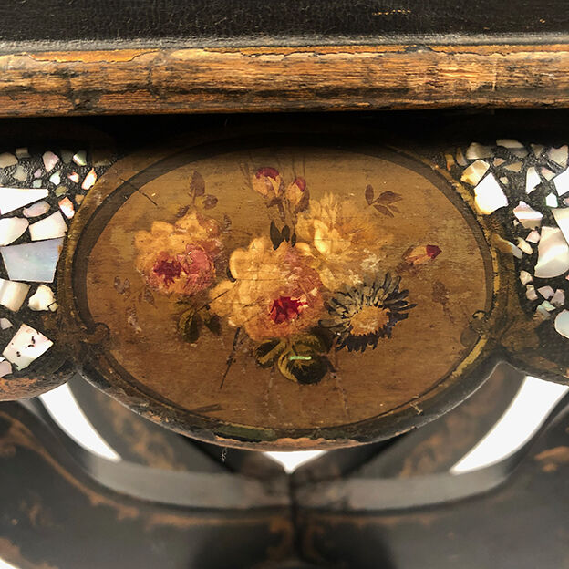 Blackened wooden planter decorated with flowers in medallions and mother-of-pearl burgauty, Napoleon III