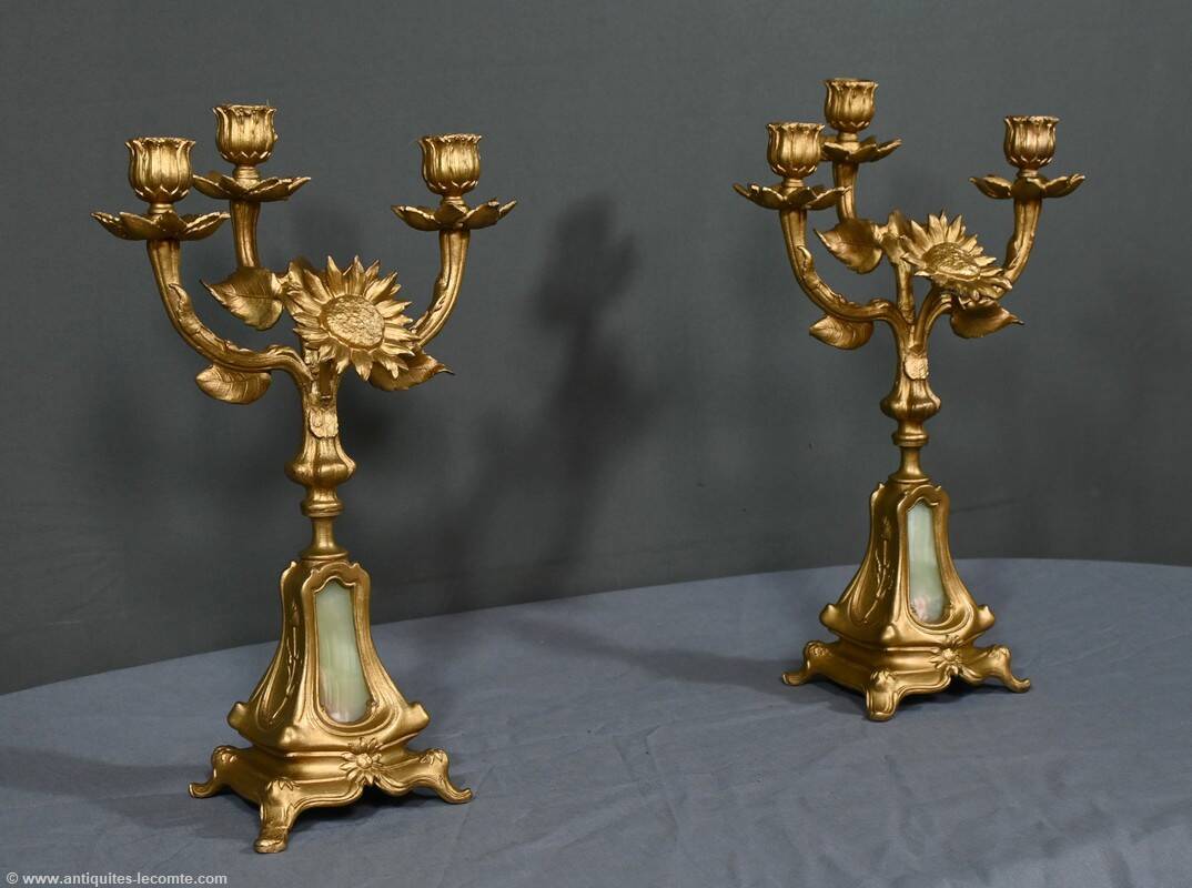 Pair of candelabra in gilded spelter and onyx – 1940