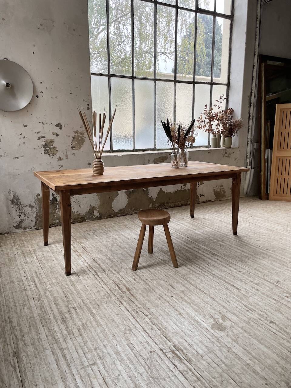 Farmhouse table with spindle legs 2m