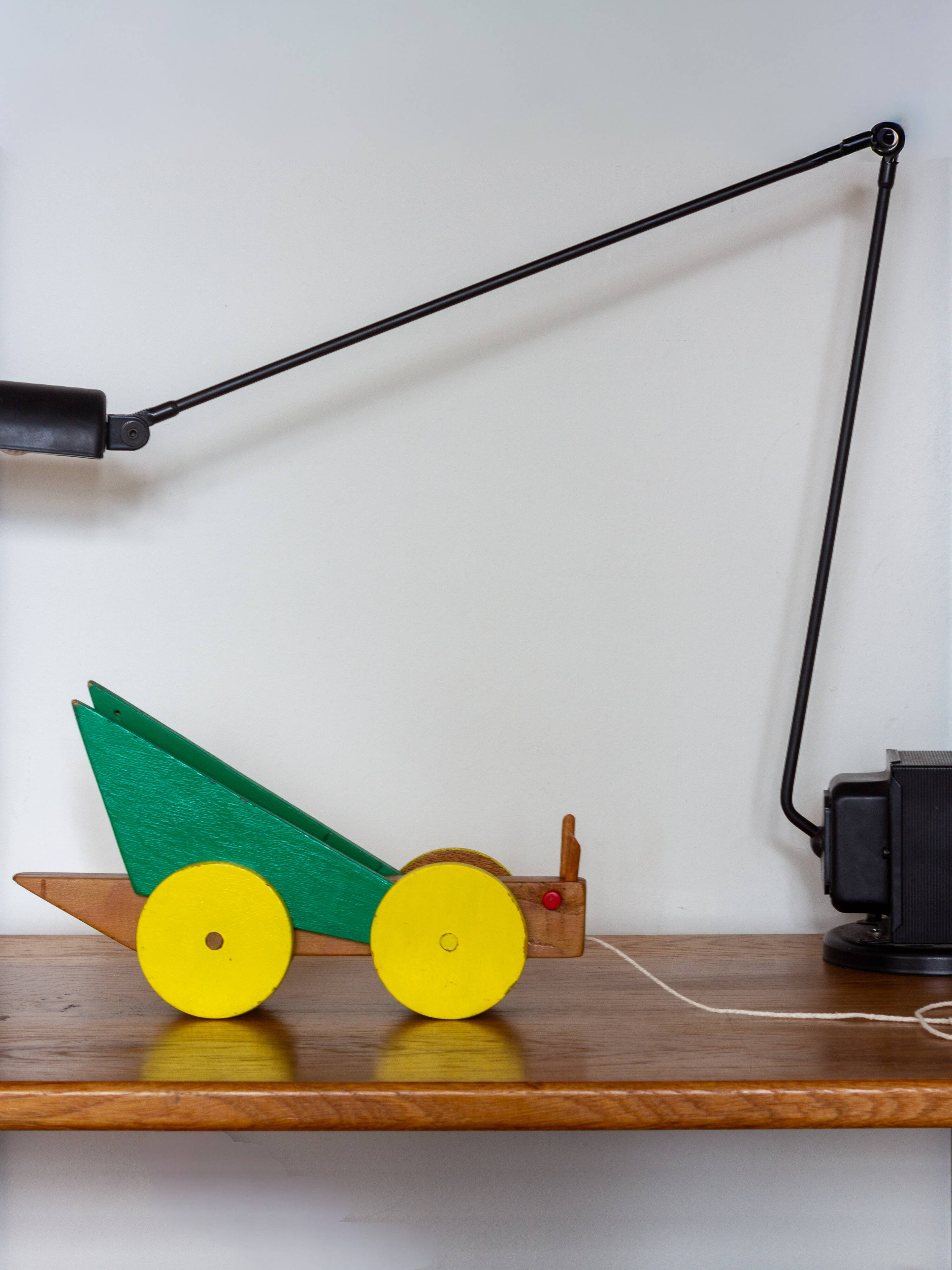 Grasshopper-shaped toy on wheels - 1950s/60s