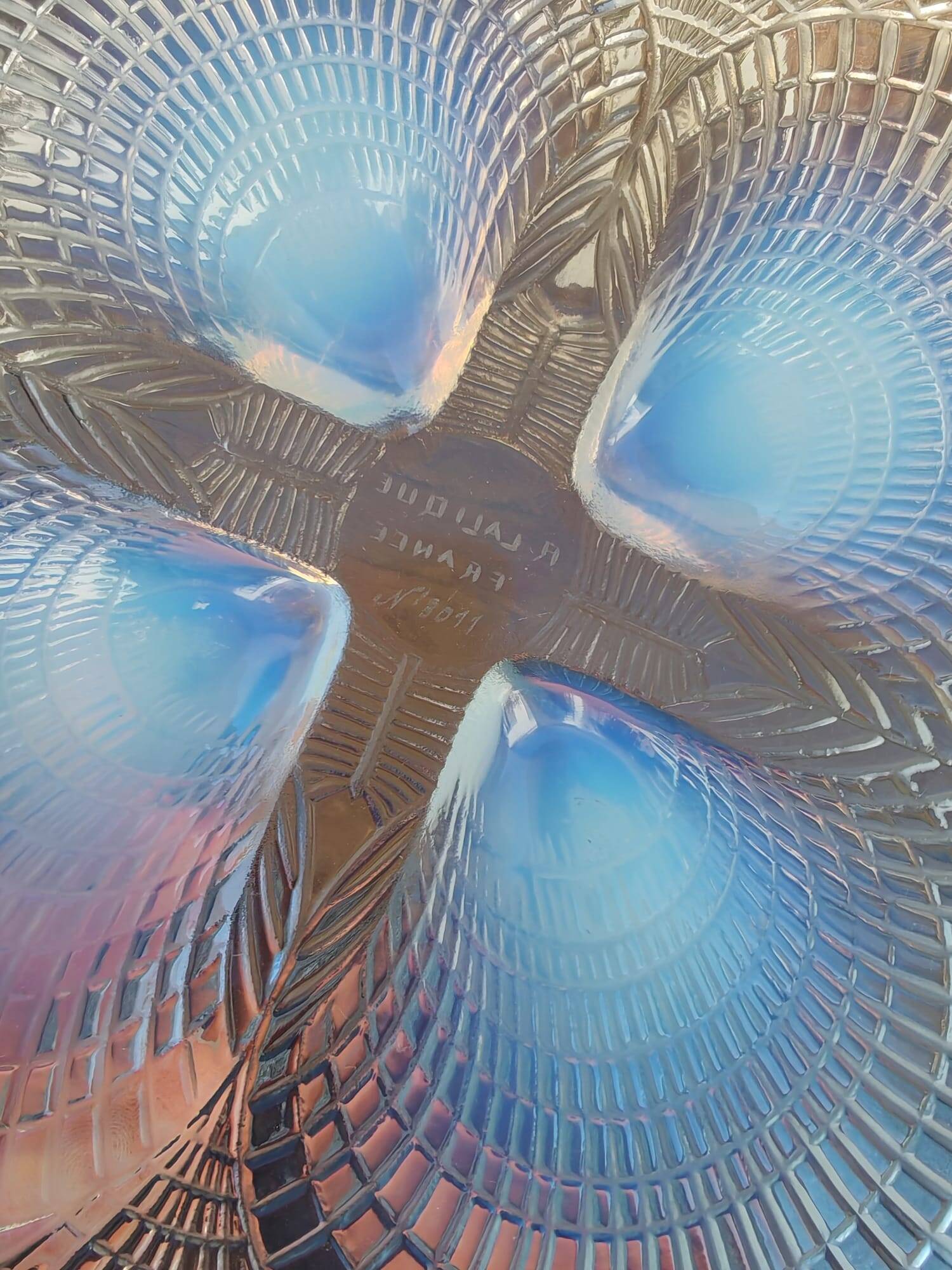 Plate shells René Lalique