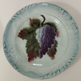 Lot de 2 assiettes en barbotine à motif fruits